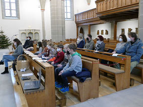 Tag des "Ewigen Gebetes" in St. Crescentius (Foto: Karl-Franz Thiede)